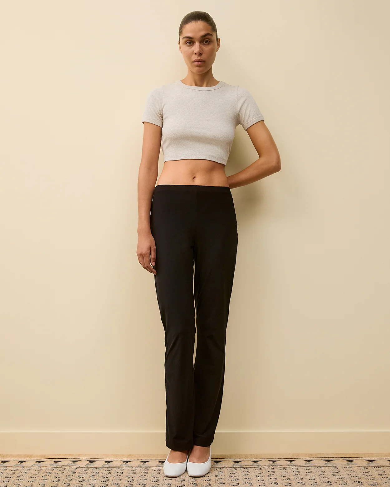 1172-car-crop-heather-grey-1.webp CAR CROP | Heather Grey