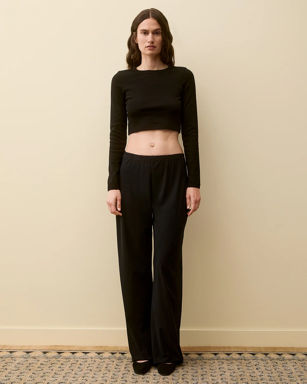 897-max-crop-black-1.webp MAX CROP | Black